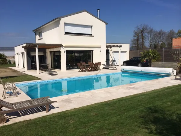 Photo de construction de piscines sur Rennes - Pisciniste Ille et Vilaine